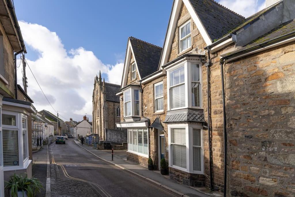 Room 2 Hotel Style Double Bedroom In Marazion Exterior foto